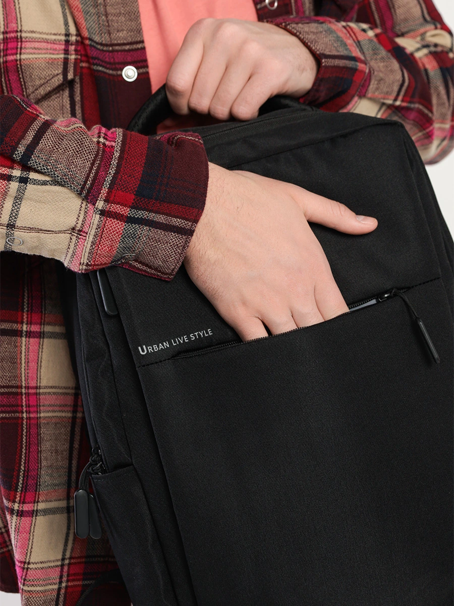 Рюкзак текстильный черного цвета